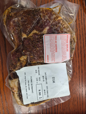 Steak d'agneau mariné souvlaki